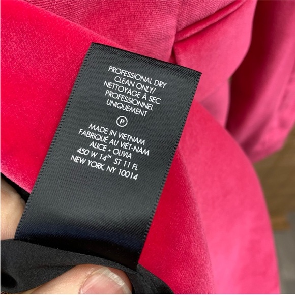 Alice + Olivia Fuchsia Pink Velvet blazer - Picture 10 of 10